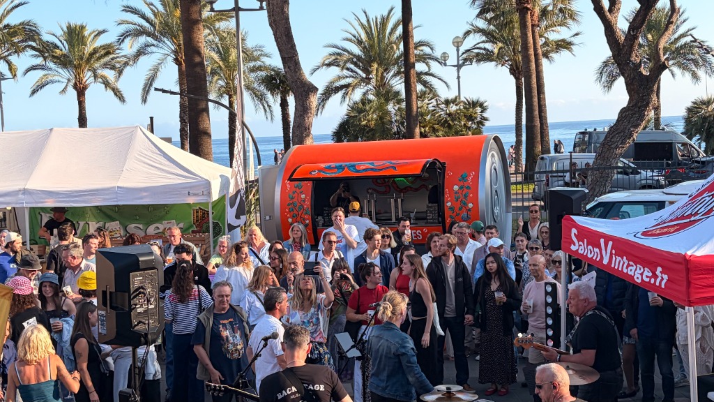 La Capsule Filante en festival au bord de mer
